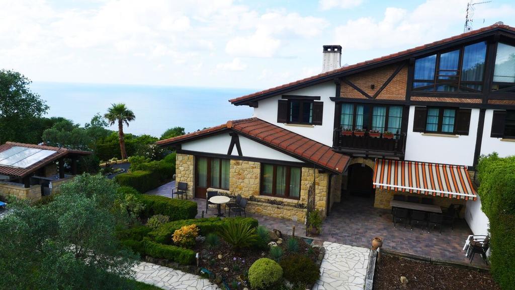 Maddiola Apartment Orio Luaran gambar